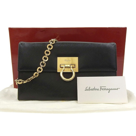 Salvatore Ferragamo Handbags - SALVATORE FERRAGAMO Gancini gold hardware shoulder pouch AU 21 9629